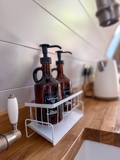 Pods (United Kingdom, Salisbury, England)