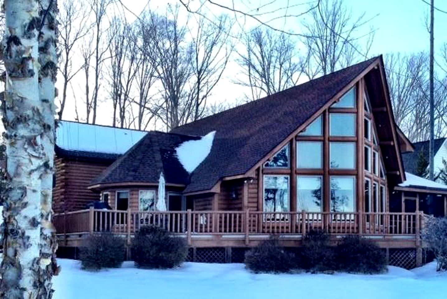 Stunning Lakeside Cabin Rental with Private Boat Dock in Louisa County, Virginia