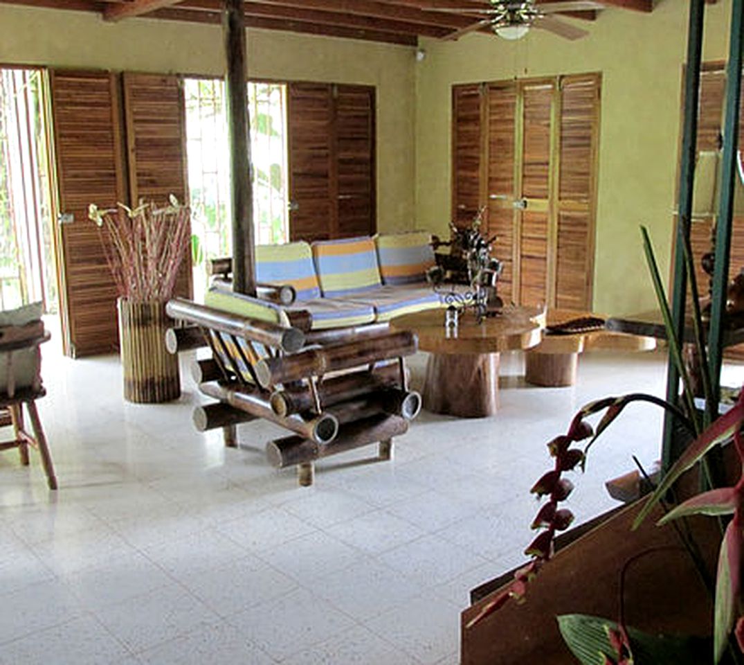 Deluxe Villa Rental Set near Manuel Antonio State Park, Costa Rica