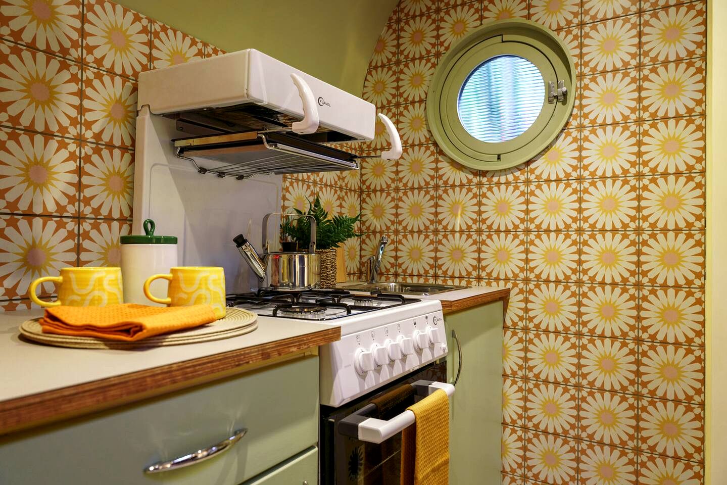 Quirky Themed Retreat with Hot Tub Featured on Amazing Spaces near Amersham, England