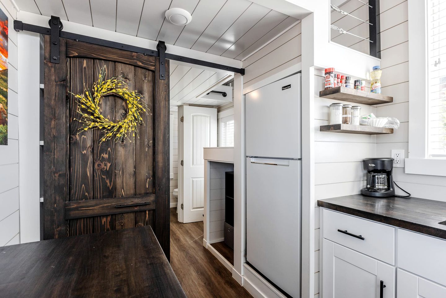 Central Oasis: Delightful Tiny Home Proximate to Zion National Park in Apple Valley, Utah!