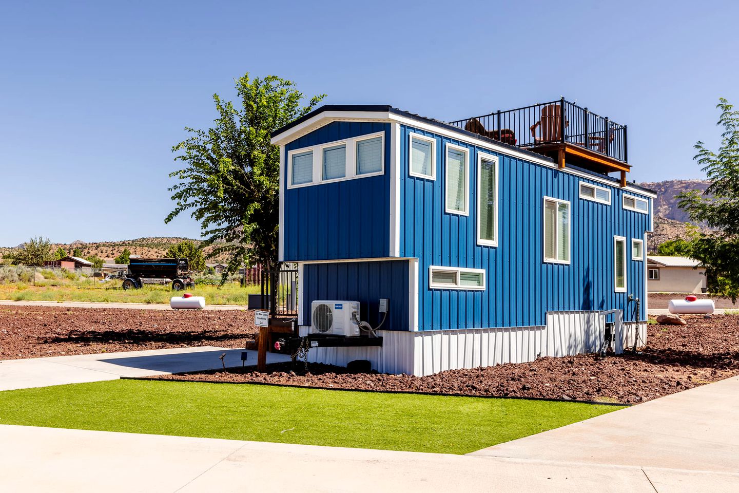 Central Oasis: Delightful Tiny Home Proximate to Zion National Park in Apple Valley, Utah!