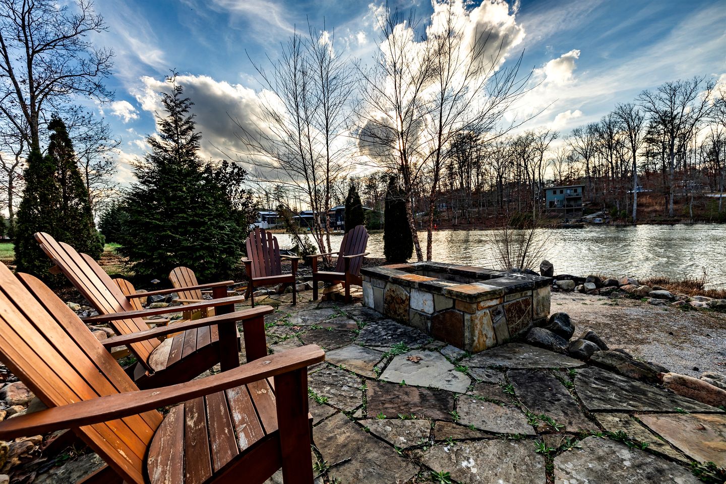 Lakefront Tiny Home Retreat with Private Dock & Sunset Views in Tracy City, Tennessee