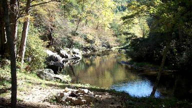 Cabins (Hot Springs, North Carolina, United States)