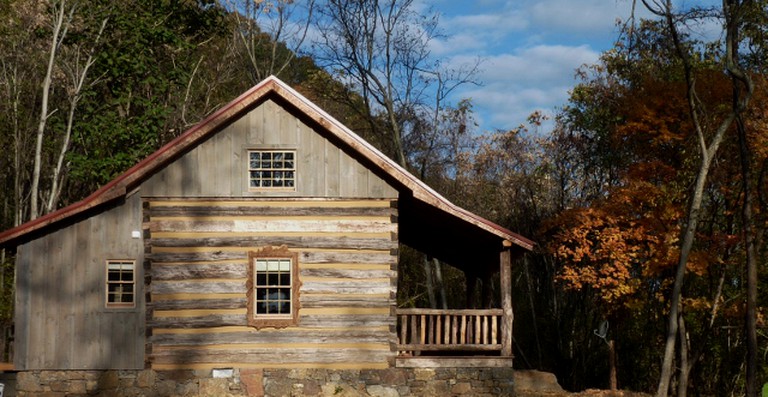 Cabins (Hot Springs, North Carolina, United States) near the Appalachian Trail, North Carolina