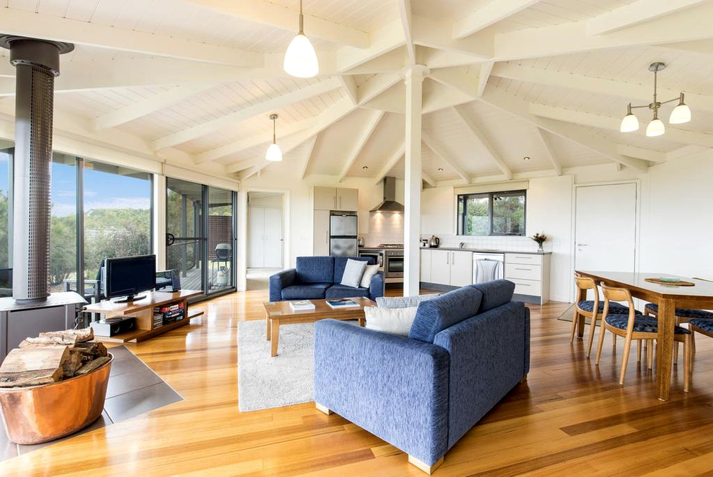 Romantic Holiday Cottage with Oceanfront Views near Wilsons Promontory National Park in Victoria