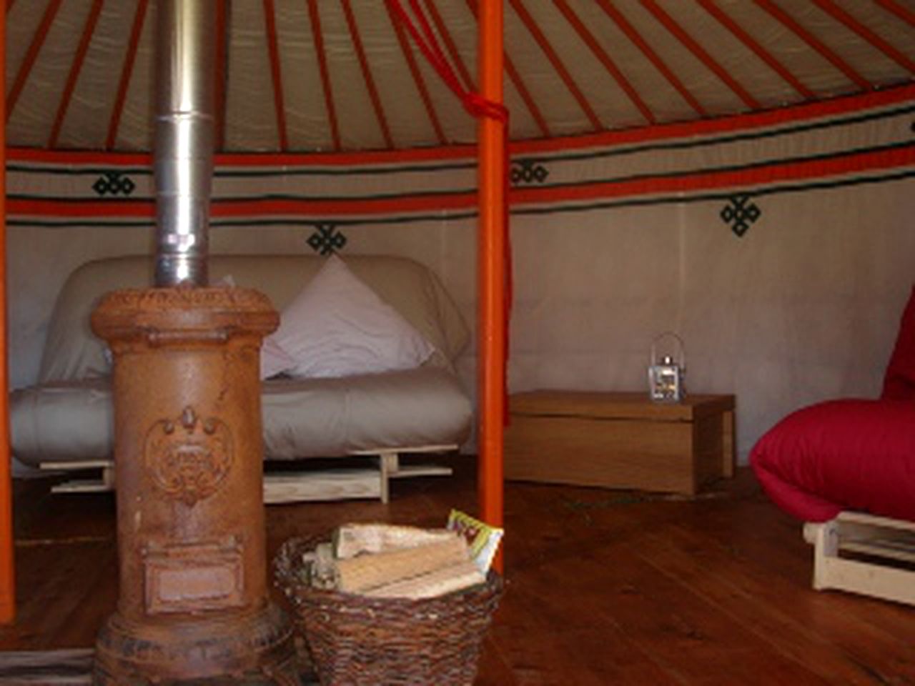 Family-Friendly Yurt on Farm in the Countryside near Bordeaux, France