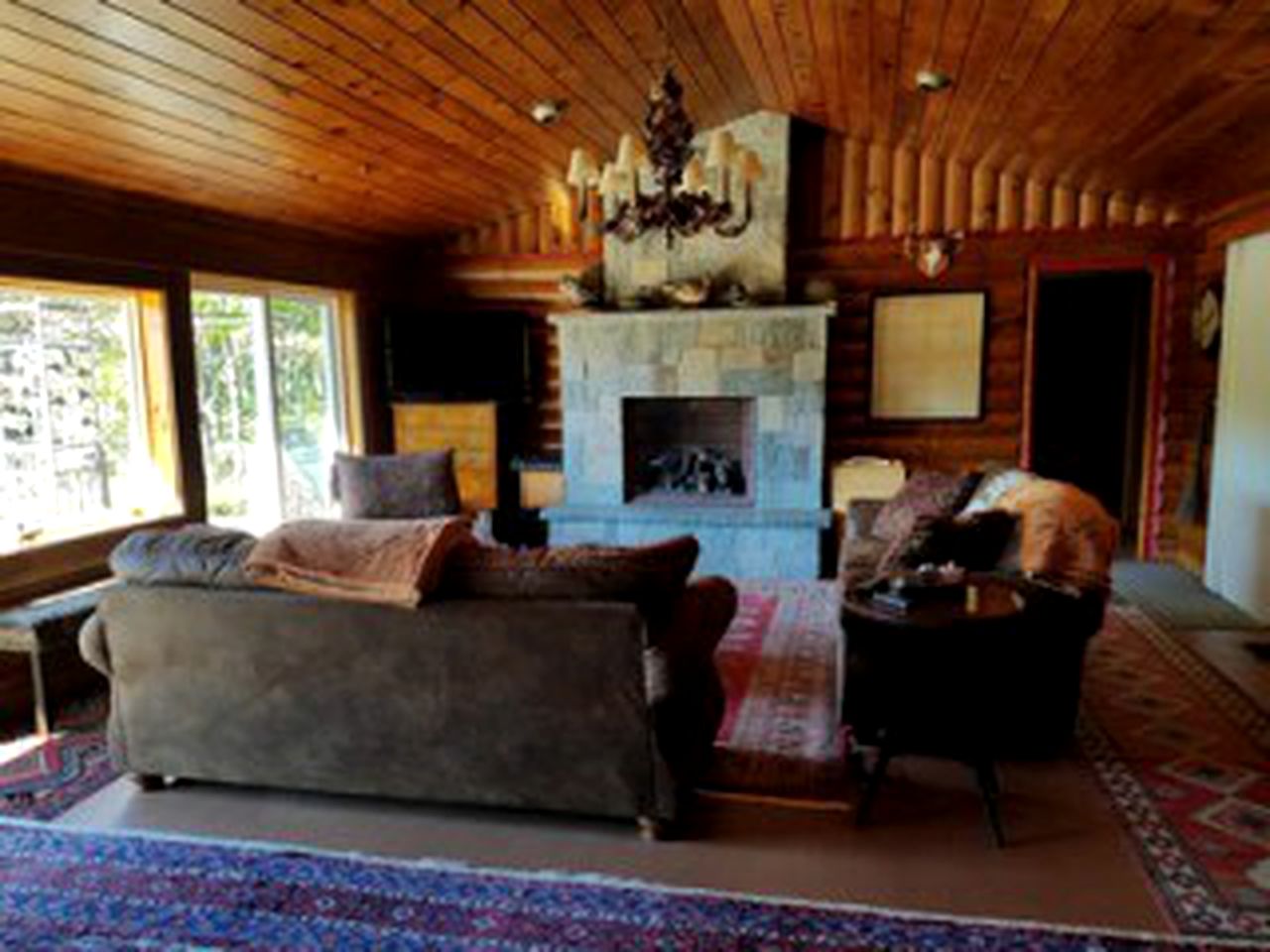 Rustic Cabin for a Weekend Getaway near McKenzie Mountain Wilderness in New York