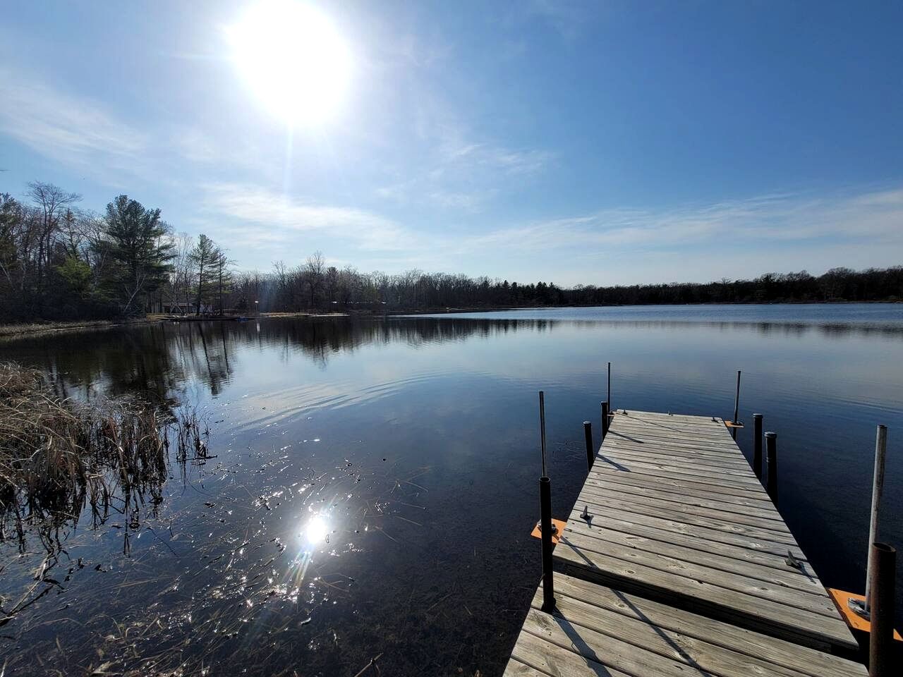 Cozy Lakeside Log Cabin with Kayaks & Arcade Access near Trails in Bitely, Michigan