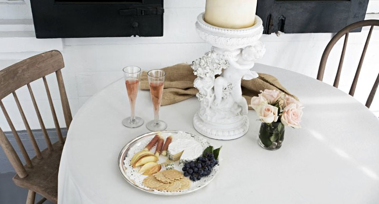 Southern-Style Room in Historic Bed and Breakfast in Natchez, Mississippi