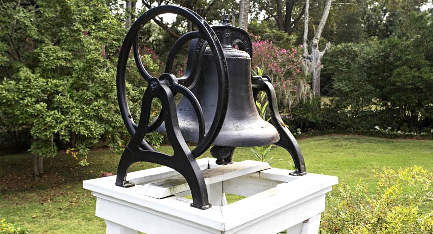 Southern-Style Room in Historic Bed and Breakfast in Natchez, Mississippi