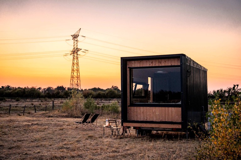 Charming Eco-Lodge with Panoramic Countryside Views near Vichy, Allier