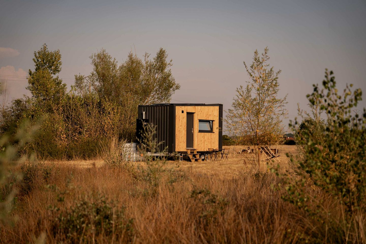 Charming Eco-Lodge with Panoramic Countryside Views near Vichy, Allier