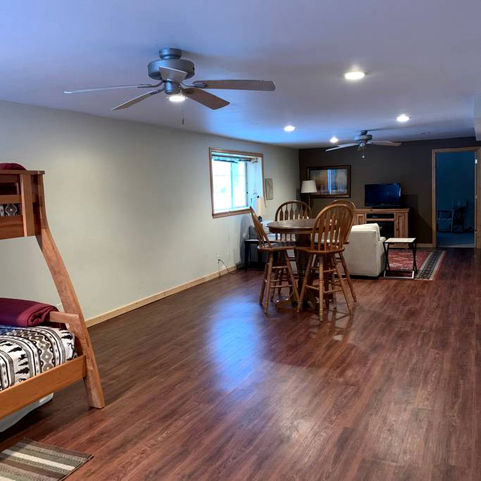 Cozy Vacation Rental overlooking a Meadow near Lake Superior, Minnesota