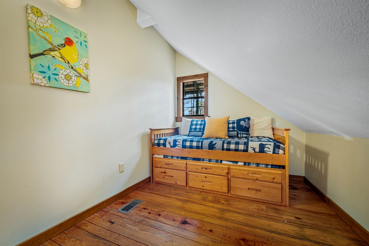 Cute Wooden Cabin Nestled Among Trees in Mentone, Alabama