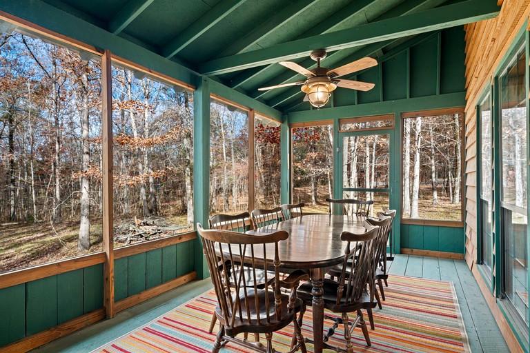 Cabins (United States of America, Mentone, Alabama)