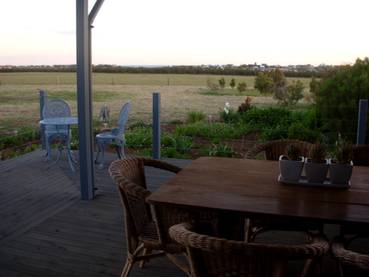 Charming Cottage Rental within Easy Reach of Lake Alexandrina, Australia