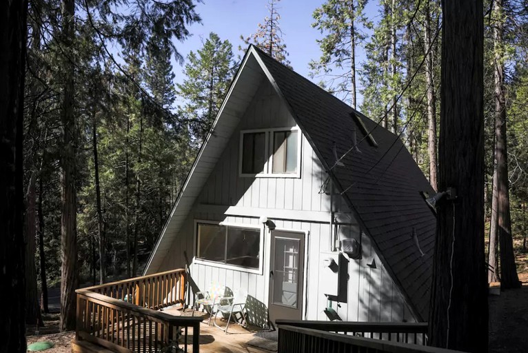 A-frame cabin rental among trees in Northern California