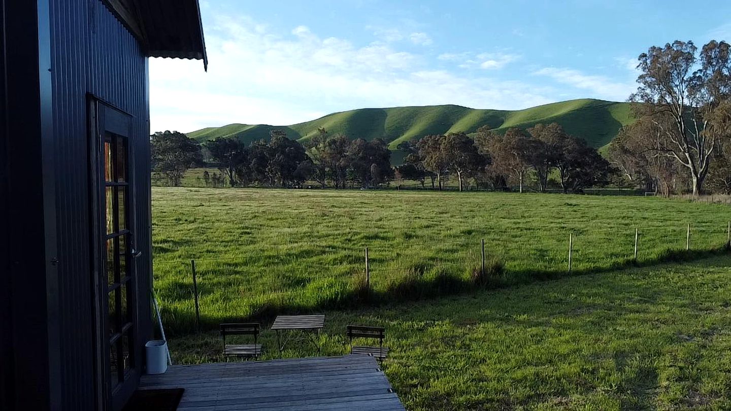 Yarra Valley Tiny House for Eco-Friendly Glamping in Victoria