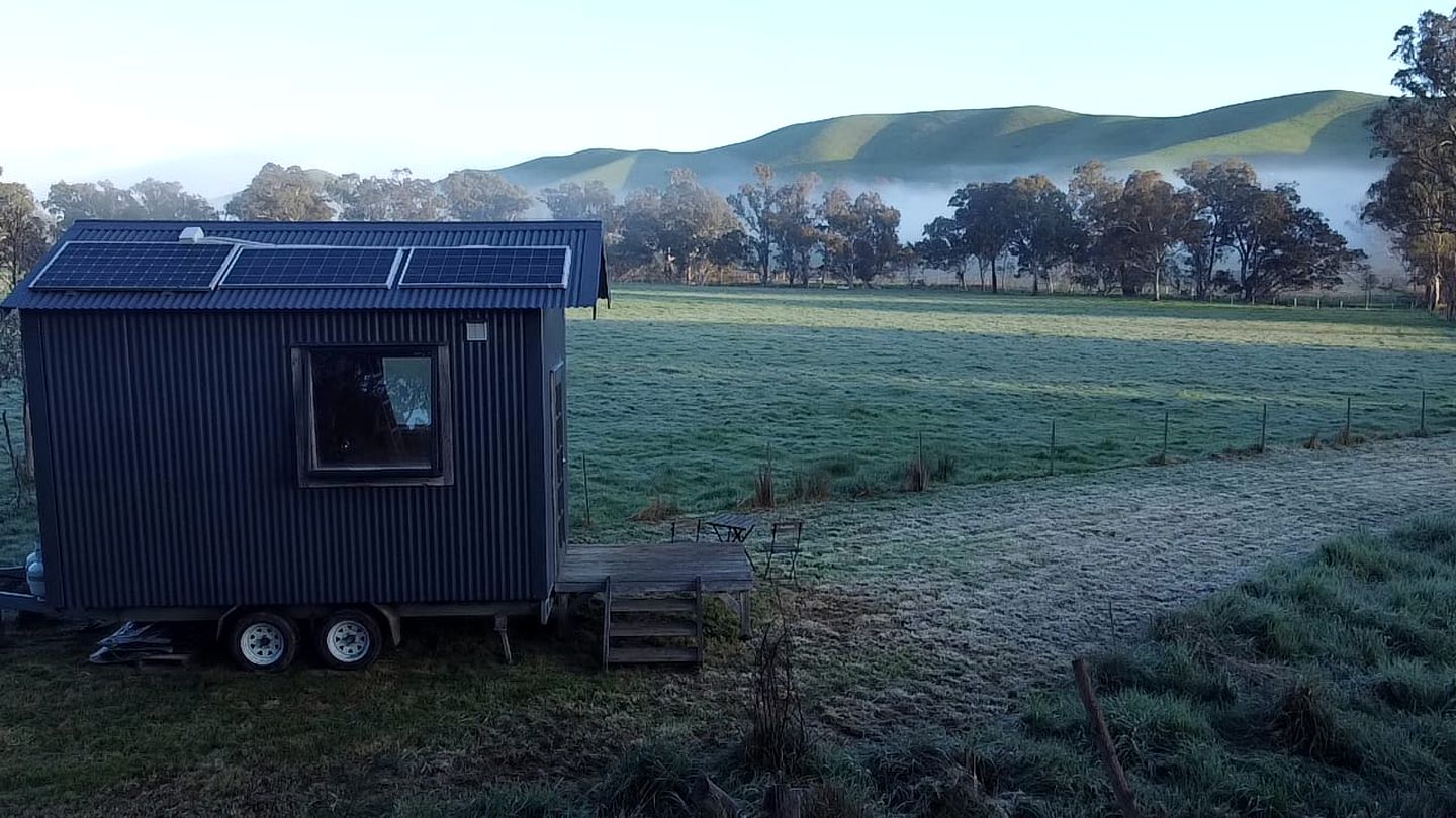 Yarra Valley Tiny House for Eco-Friendly Glamping in Victoria