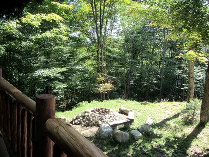 Cabins (Lake Placid, New York, United States)