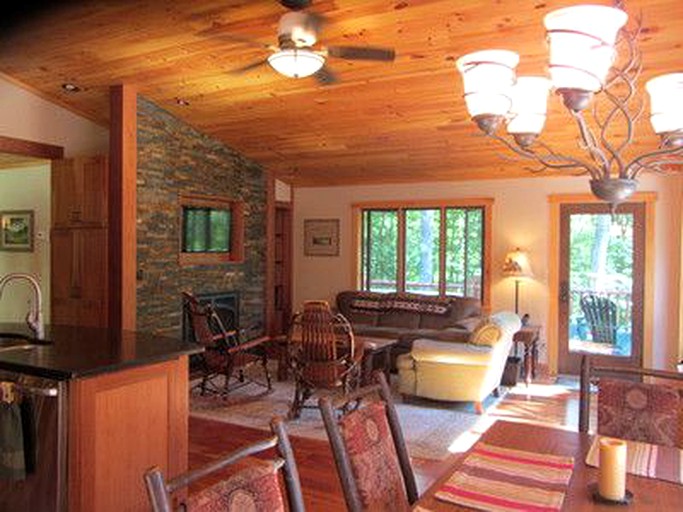Cabins (Lake Placid, New York, United States)