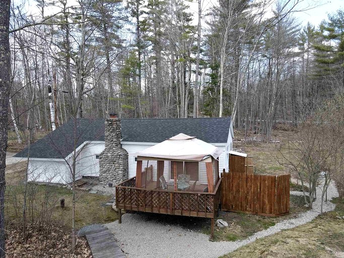 Cabins (United States of America, Croydon, New Hampshire)