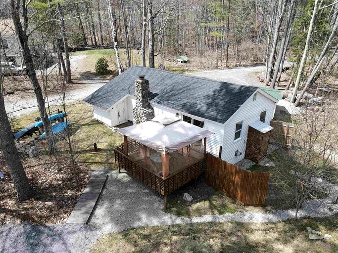 Cabins (United States of America, Croydon, New Hampshire)