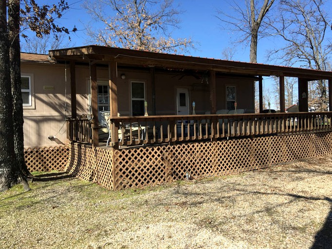 Cabins (Yantis, Texas, United States)