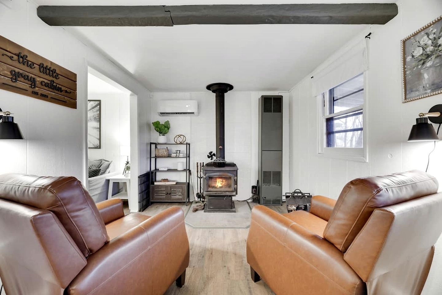 Pet Friendly Cabin with Fire Pit and Barbecue in Susquehanna, Pennsylvania