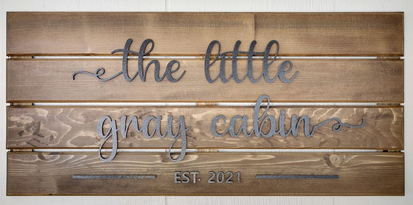 Pet Friendly Cabin with Fire Pit and Barbecue in Susquehanna, Pennsylvania