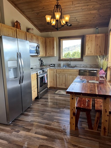 Cabins (United States of America, Ennis, Montana)