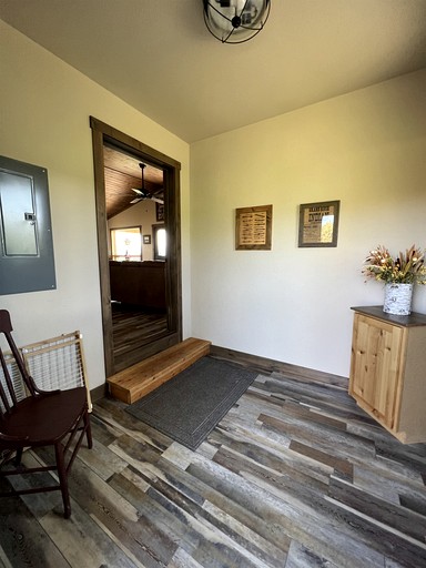 Cabins (United States of America, Ennis, Montana)