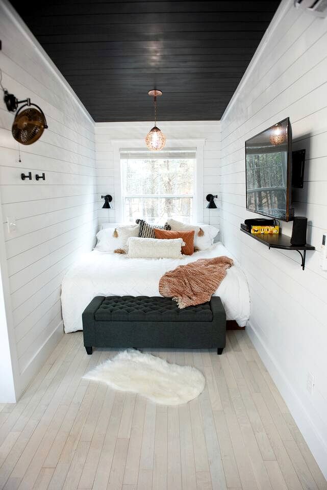 Beautiful Modern Tree House Cabin Surrounded by Trees for a Peaceful Romantic Getaway near Lone Oak, Texas