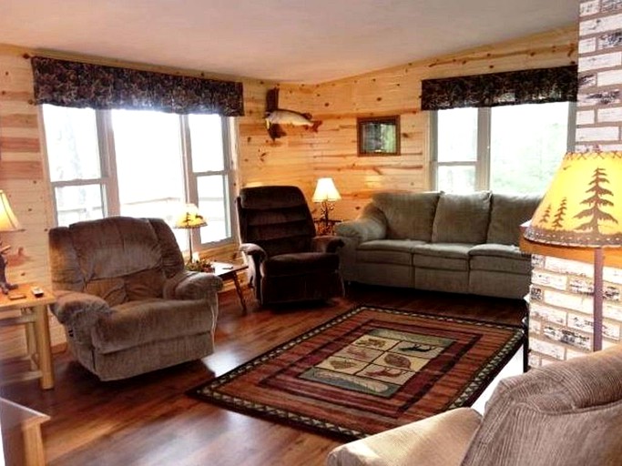 Cabins (Woodruff, Wisconsin, United States)