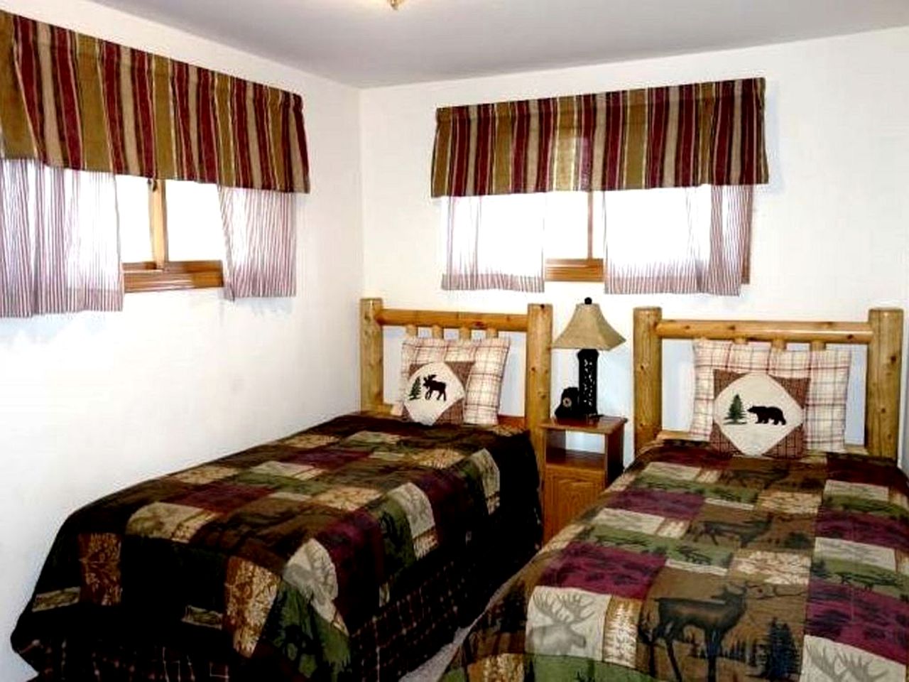 Quiet Lakeside Cabin Rental for Families just Outside of Minocqua, Wisconsin