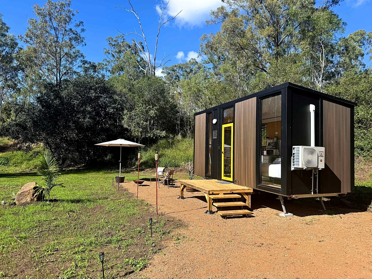 Serene Tiny Home Farm Stay with Creek Views near Toowoomba, Withcott QLD