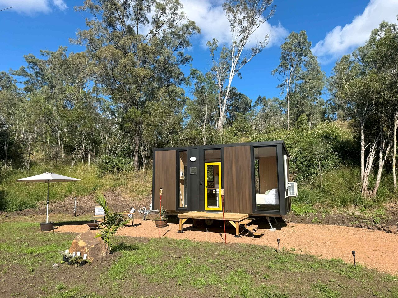 Serene Tiny Home Farm Stay with Creek Views near Toowoomba, Withcott QLD