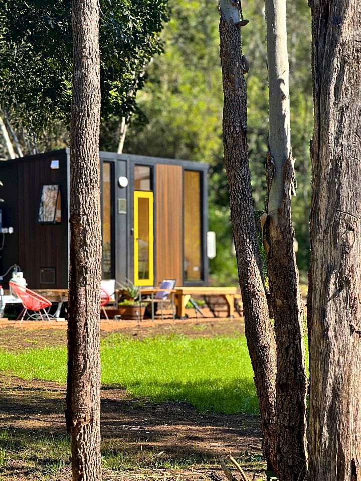 Serene Tiny Home Farm Stay with Creek Views near Toowoomba, Withcott QLD