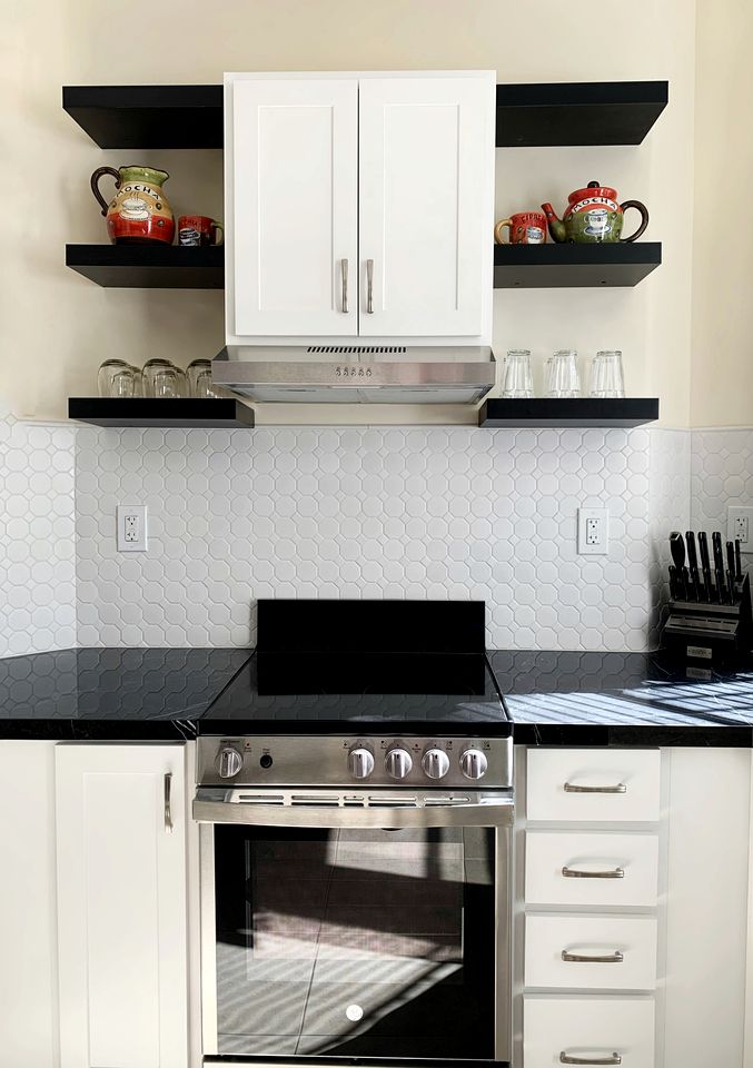 Delightful Cottage with Garden and Sauna in California