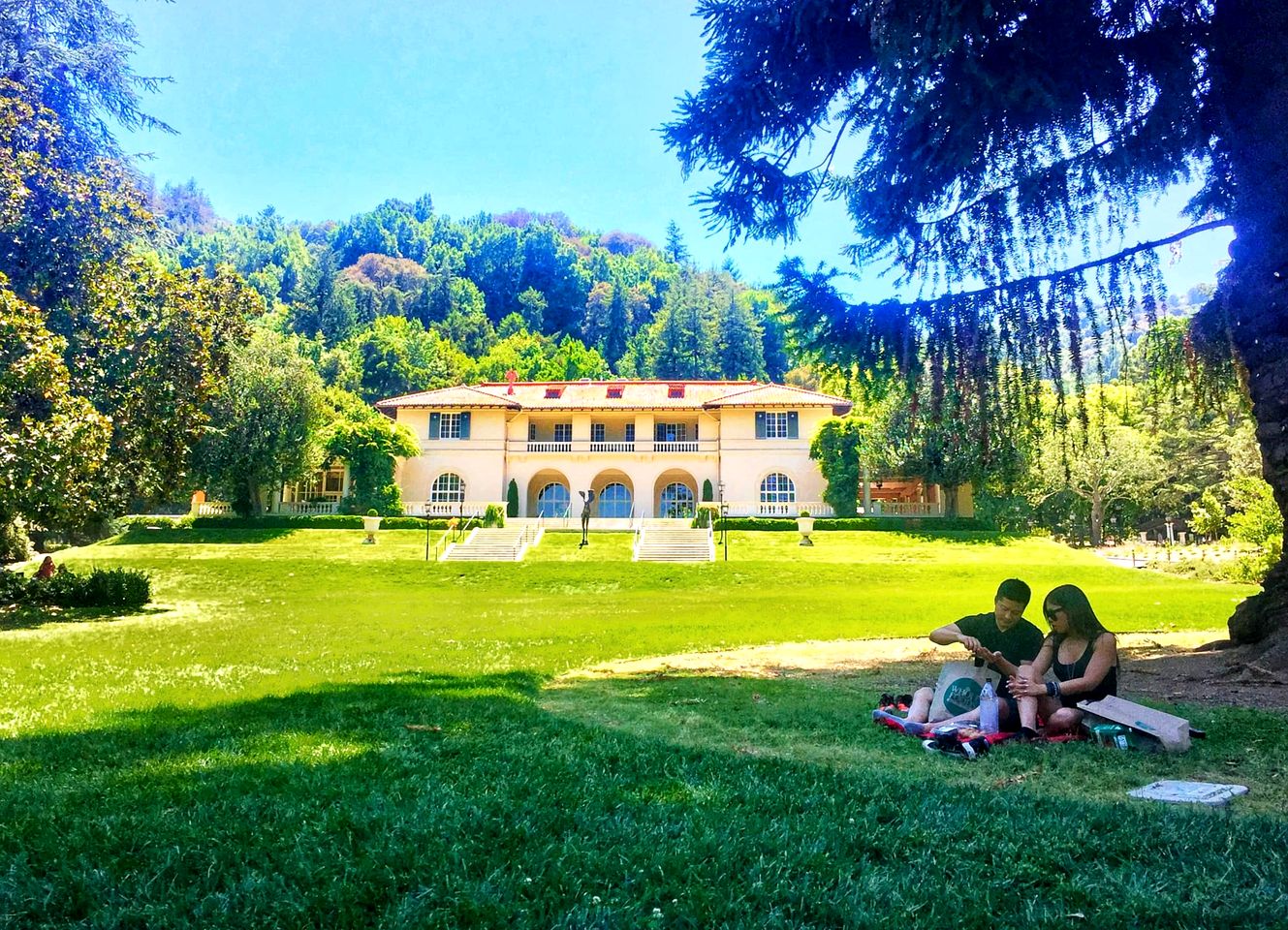 Delightful Cottage with Garden and Sauna in California