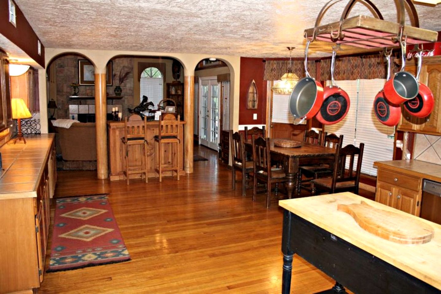 Fantastic Family Vacation Retreat for 12 near the Guadalupe River, Texas