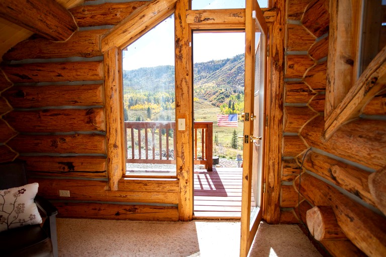 Log Cabins (United States of America, --, Colorado)