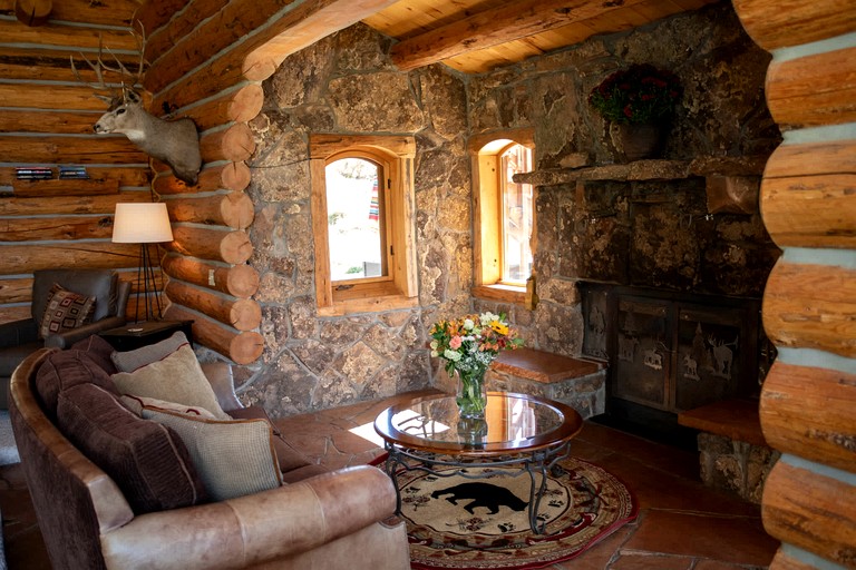 Log Cabins (United States of America, --, Colorado)