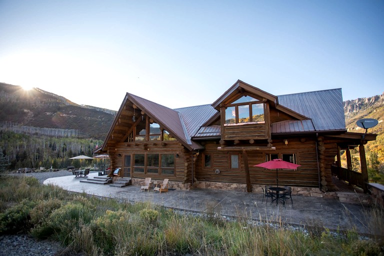 Log Cabins (United States of America, --, Colorado)