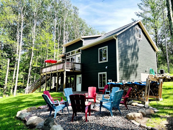 Outstanding Retreat with Dock, Game Space and Lake Views in Wisconsin