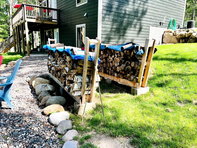 Cabins (United States of America, Stone Lake, Wisconsin)