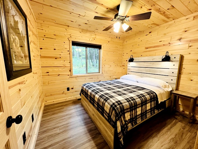 Cabins (United States of America, Stone Lake, Wisconsin)