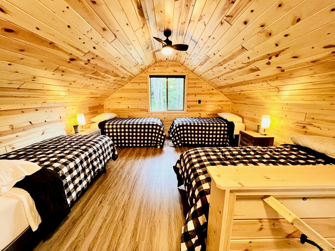 Cabins (United States of America, Stone Lake, Wisconsin)