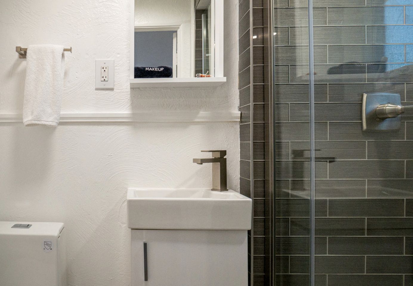 Stunning Modern Suite Rental with Private Patio and Fire Table for a Memorable Getaway in Canon City, Colorado